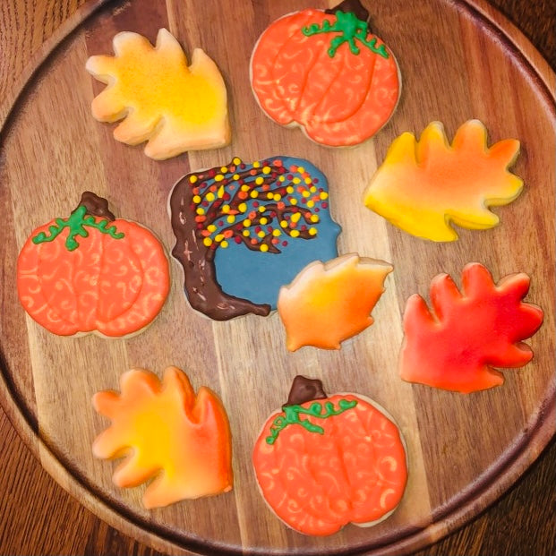 Autumn Pumpkins & Leaves