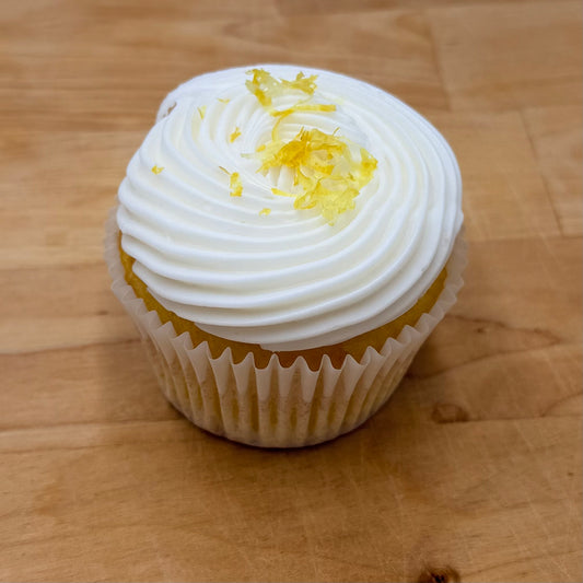 Lemon cupcakes with Lemon Filling