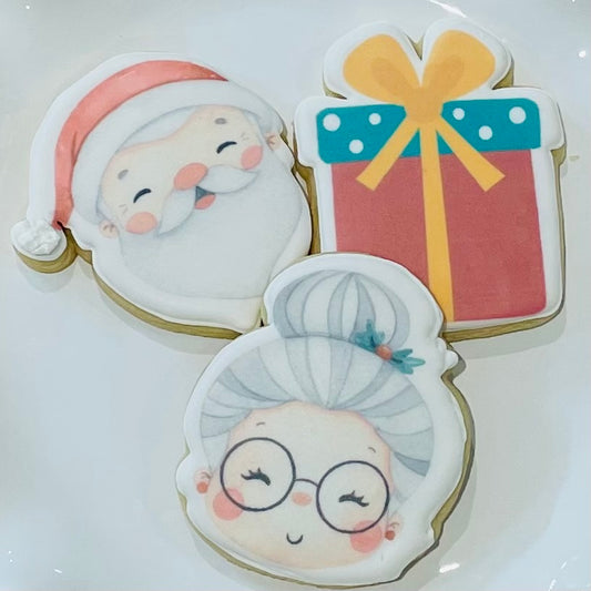 Santa and Mrs Claus with Gift - 3 Pack